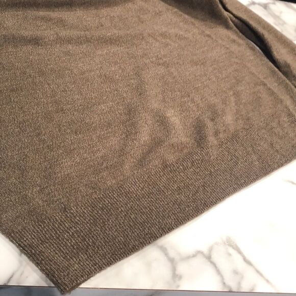 Dockers V Neck Sweater Sz. M - Picture 5 of 6